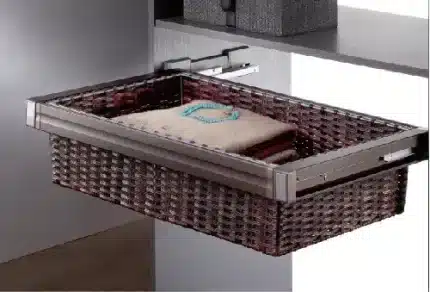 سلة ملابس